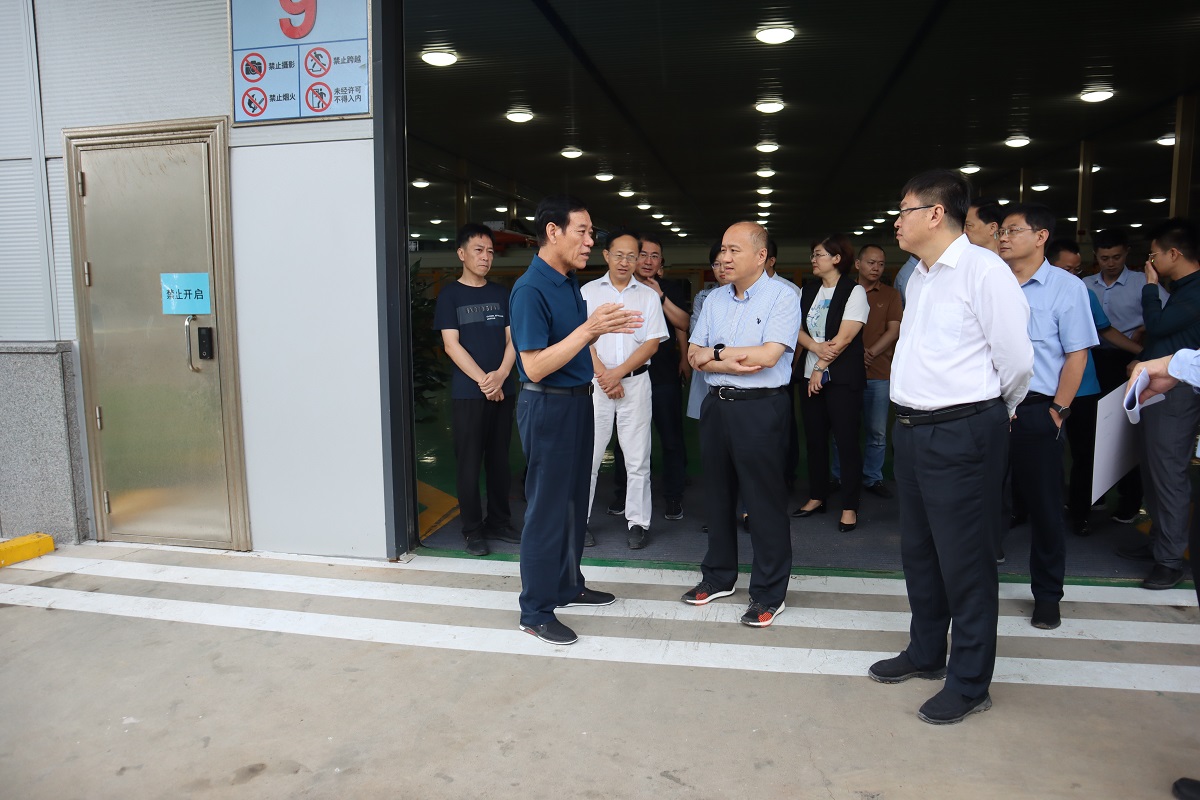 Zhang Jianwei, Secretary of the Zhucheng Municipal Party Committee, came to the company to dispatch key construction projects in the city
