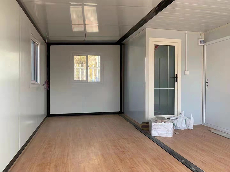 Extended container house