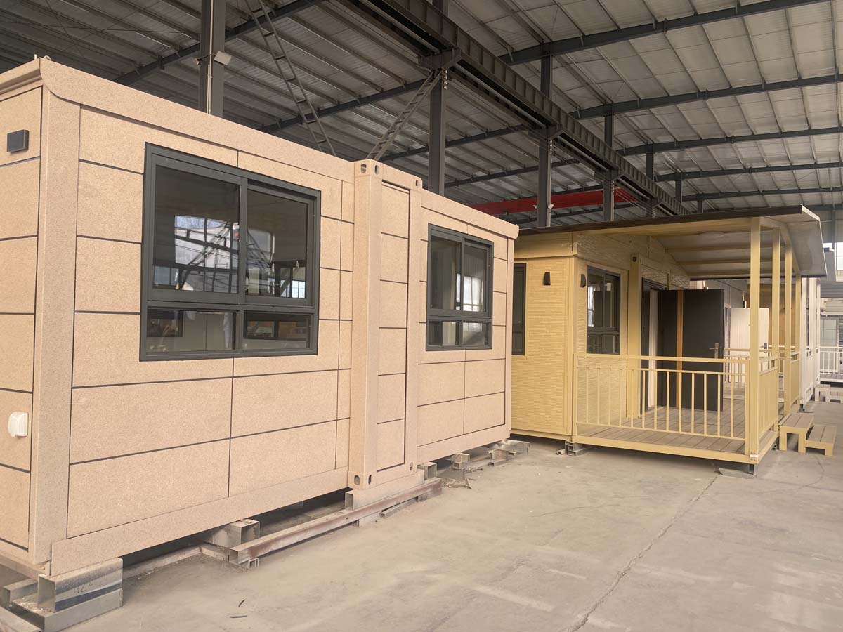 Extended container house