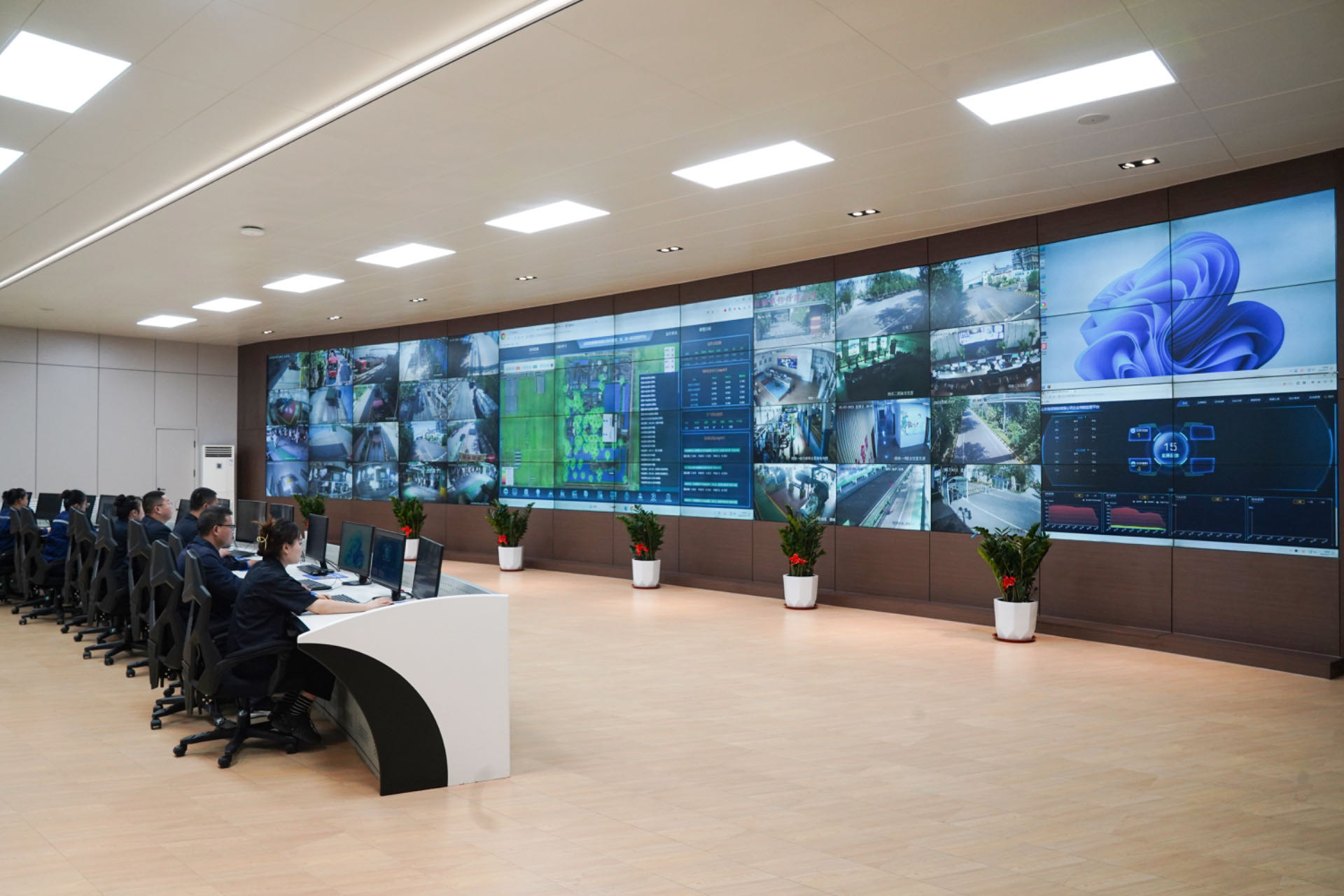 智能管控大廳.jpg