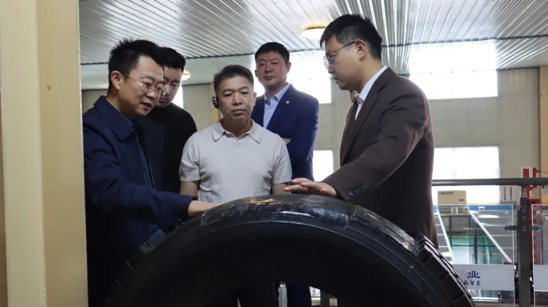 Yao Hanbin, Minister of the Youth Department of the Indonesian Chinese Chamber of Commerce, came to visit and conduct research