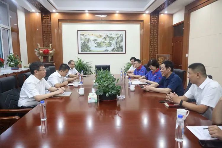 Meng Xiangtao, member of the Standing Committee of the Municipal Party Committee and Executive Vice Mayor, dispatched key project construction work to the company