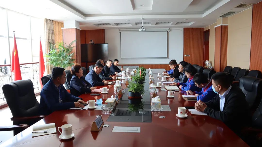 Li Xueyong, Secretary of the Party Group and Director of the Human Resources and Social Security Bureau of Zhucheng City, and his delegation visited our company for research