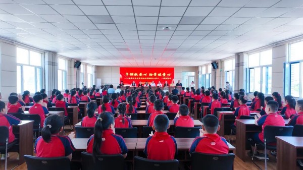 同心筑梦·爱润童心｜华特集团助力六一公益活动